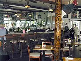Das Pioneer-Inn, eine alte Walfängerkneipe am Hafen.