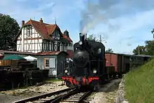 Museumsbahn vor dem Bahnhof