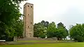 Der Münchberger Turm auf dem Rohrbühl wurde 1937 als Kriegerdenkmal angelegt und das Gelände diente für nationalsozialistische Sonnenwendfeiern.