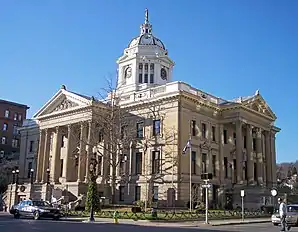 Das Marion County Courthouse in Fairmont, gelistet im NRHP Nr. 79003149