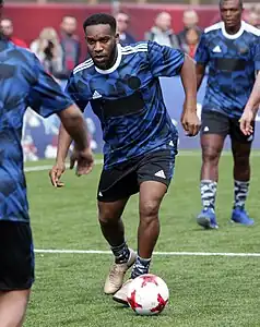Jay-Jay Okocha (2013)