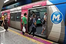 Wagen der Metrô&nbsp;Rio, der während der Hauptverkehrszeit Frauen vorbehalten ist