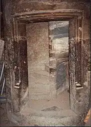 darüber 3. Turm-Wendeltreppe