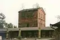 Gebäude des „Morgensternschachtes II“ im Jahre 1999, vor der Restaurierung