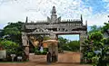 Eingangstor zur Mueang Boran …