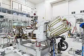 Kühlsystem der Radio­nuklid­batterie (MMRTG) – Mitte-rechts&nbsp;⁠8)