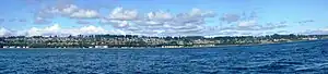 Blick auf Campbell River von der Meerseite