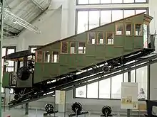 Die Dampftriebwagen Bhm 1/2 der Pilatusbahn sind eine Sonder­konstruktion für das Zahn­stangen­system Locher (1886)