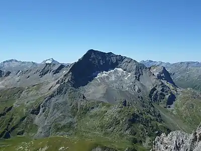 Piz Grisch, aufgenommen vom Piz digl Gurschus