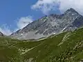Hütte mit Piz Linard