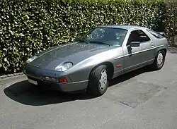 Porsche 928 S4