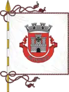 Fronteira (Vila mit einfarbiger Flagge)