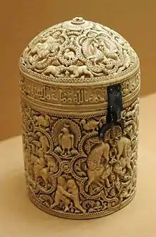 Elfenbeindose, Kalifat von Córdoba, 968&nbsp;n.&nbsp;Chr.