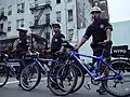 NYPD-Beamte auf Fahrrädern(Foto 2004)