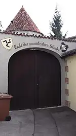 Ende der Romantischen Straße an der Abtei St.&nbsp;Stephan in Füssen (Franziskanerkloster Füssen)