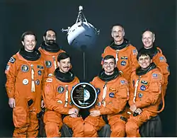 v. l. n. r. Maurizio Cheli, Umberto Guidoni, Scott Horowitz, Andrew Allen, Jeffrey Hoffman, Franklin Chang-Diaz, Claude Nicollier
