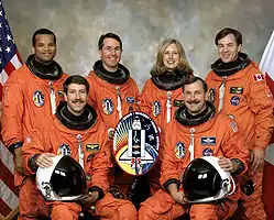 v.&nbsp;l.&nbsp;n.&nbsp;r. Robert Curbeam, Kent Rominger, Stephen Robinson, Jan Davis, Curtis Brown, Bjarni Tryggvason