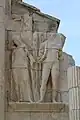 Rechtes Relief der Südostfassade