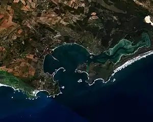 Die Bucht von Saldanha auf einem Satellitenbild