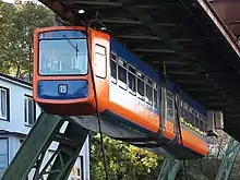 Wuppertaler Schwebebahn: Verunfallter Triebwagen&nbsp;22, 2013
