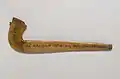 Schofar mit Inschrift Gen 22,13&nbsp;EU, 18. Jh. (Brooklyn Museum)