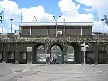Marathon-Tor (Mittelteil) des Stadions von 1931 (Zustand 2006), wurde Ende Januar 2015 abgerissen