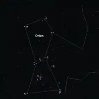 Lage des Orionnebels im Sternbild Orion, wie es mit bloßem Auge wahrgenommen werden kann (Bezeichnung der hellsten Sterne nach der Uranometria): Der Orionnebel liegt 5° südlich des mittleren der Gürtelsterne ζ, ε und δ und ist mit einem Kreis um θ&nbsp;Orionis gekennzeichnet.