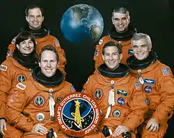 v. l. n. r. Vorne: Thomas Jones, Jay Apt; Mitte: Linda Godwin, Michael Clifford; Hinten: Kevin Chilton, Sidney Gutierrez