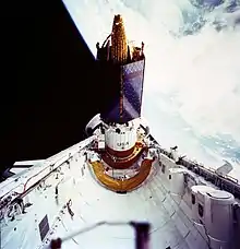 TDRS-E wird ausgesetzt