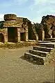 Hof mit Stupa