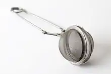 Metallgitter eines Teesiebs