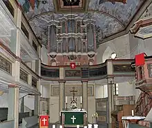 Blick zur Orgel