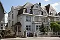 Katharinenufer 7: repräsentative neuklassizistische Halbvilla, 1912, Architekt C. Kokke