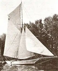 Die Turquoise, die Yacht mit der Michelet an drei Wettfahrten teilnahm