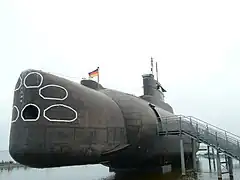 Bug U&nbsp;11 mit weiß umrandeten Mündungsklappen