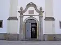 Portal der Dominikanerkirche am Március 15. tér