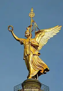 Viktoria auf der Berliner Siegessäule, als Symbol für den Sieg