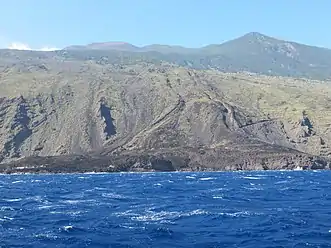 Lavastrom des San Martin, links im Bild Punta Martin (2014)