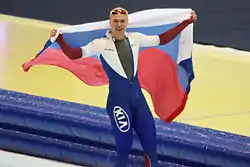 Kulischnikow am 14. Februar 2016 nach seinem Sieg über 2 × 500 m bei den Einzelstreckenweltmeisterschaften in Kolomna.