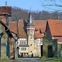 Wirtschaftsgebäude und Herrenhaus des Rittergutes