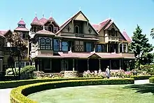 Winchester-Haus Vorderseite