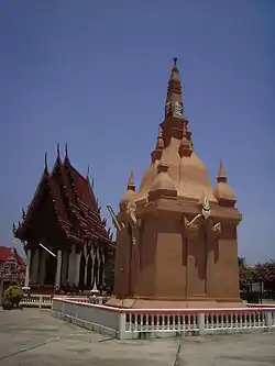 Chedi als Denkmal des Sieges über König Anouvong von Vientiane 1828
