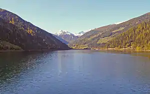 Der Zoggler-Stausee vom Staudamm gesehen