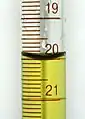 Der Meniskus der Mess­pipette zeigt 20,0&nbsp;ml an