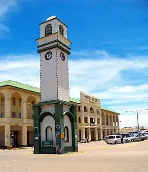 Boggie Clock und Midlands Hotel (2012).
