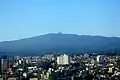 Der Hallasan von Jeju-Stadt aus