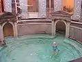 Schwimmbecken im Inneren
