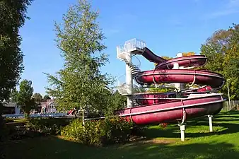 Die Rutsche im Freibad