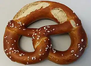 Laugenbreze mit groben Salz