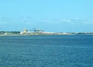 Port Est (Neuer Hafen)